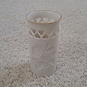 Lenox Heart Cut-out Rose Design Vase Gold and Cream/White